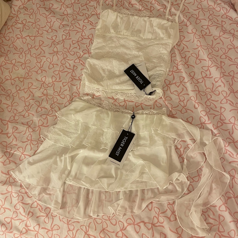 Tiger Mist White Ruffle Skirt Set - Picture 6 of 15